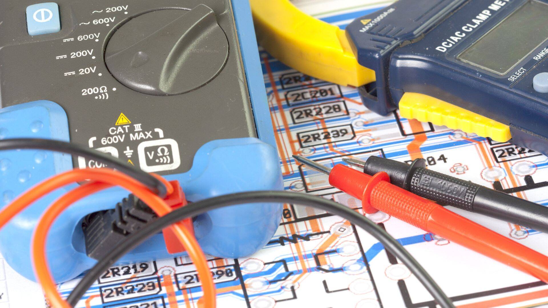 You are currently viewing Verificare PRAM Iași, Bacău, Vaslui: Siguranța instalației tale electrice este prioritatea noastră!